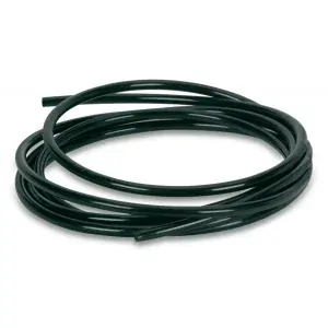 Hadička 1/4" černá